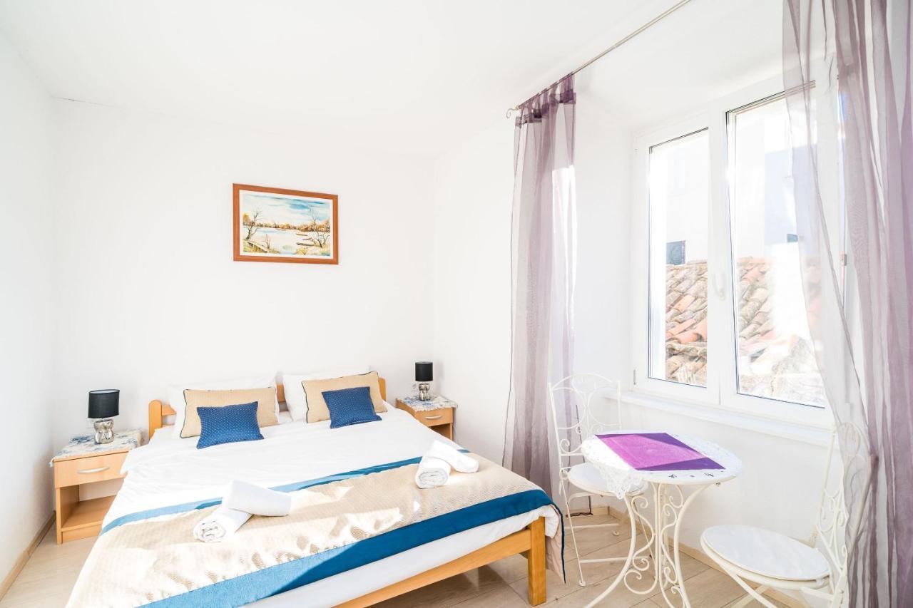 Deluxe Rooms With A Terrace View At Old City Gate ドゥブロブニク エクステリア 写真