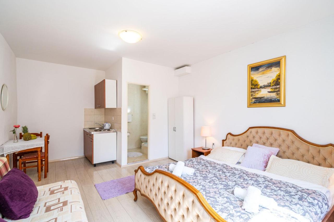 Deluxe Rooms With A Terrace View At Old City Gate ドゥブロブニク エクステリア 写真