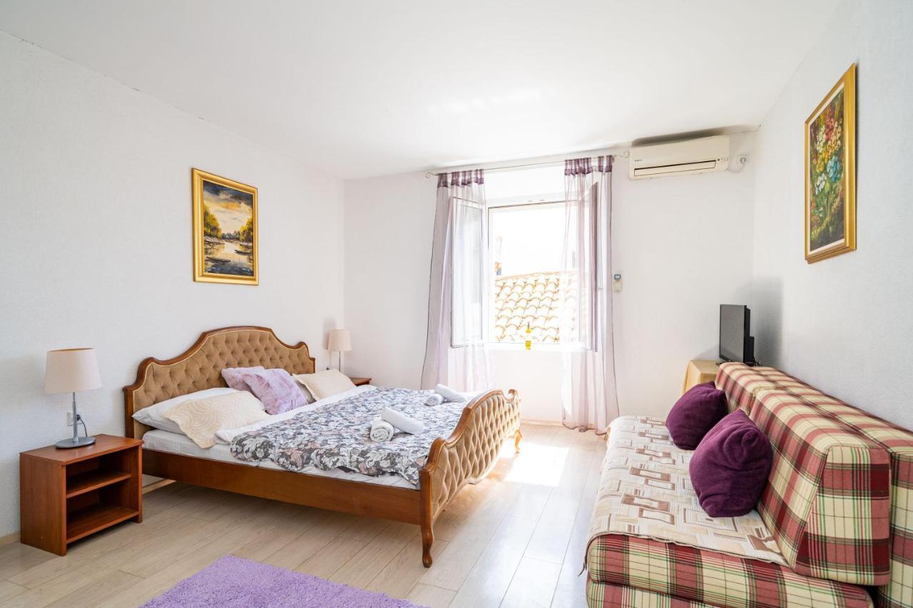 Deluxe Rooms With A Terrace View At Old City Gate ドゥブロブニク エクステリア 写真